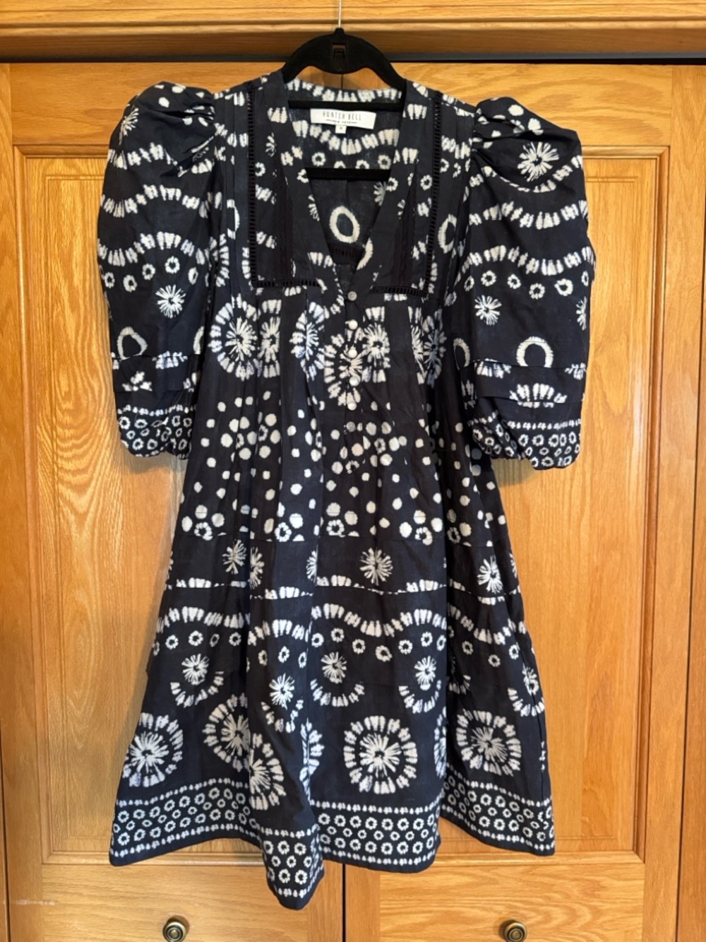 HUNTER BELL New York Jenkins Navy and White Tie-Dye Print Dress. Chic and flowy